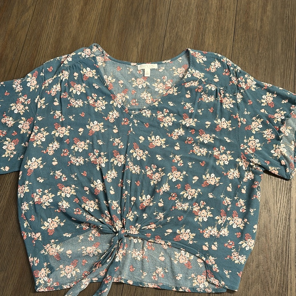 Floral Cropped Blouse